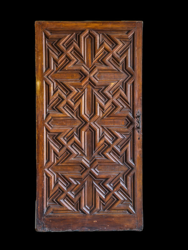 Reclaimed doors of Aragon zone